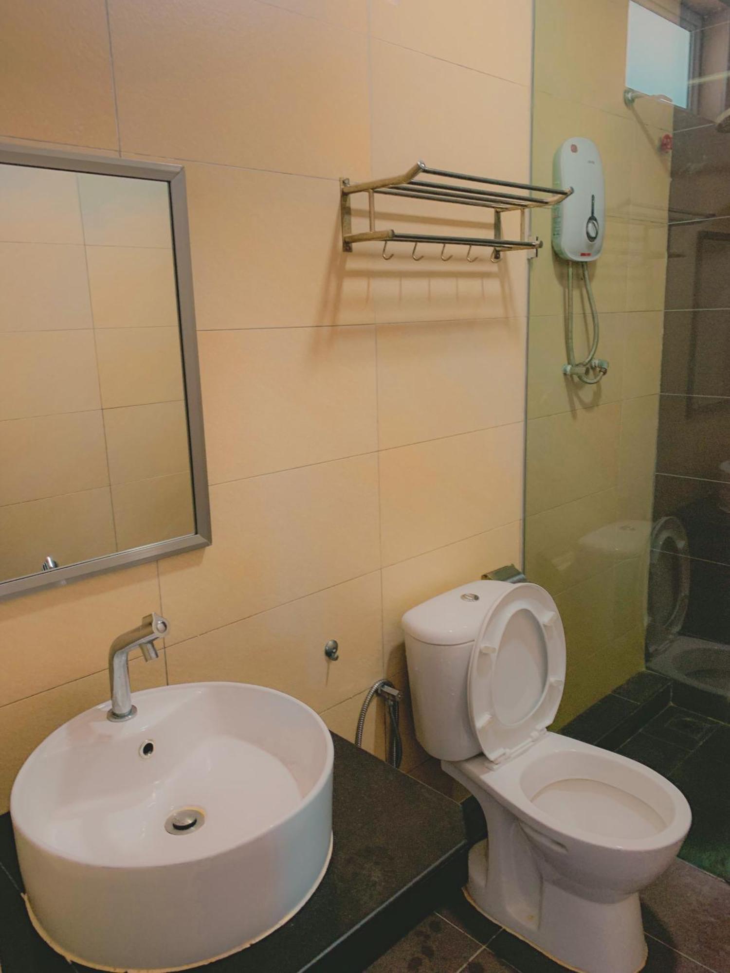 Amzar Motel Cenang 珍南海滩 外观 照片